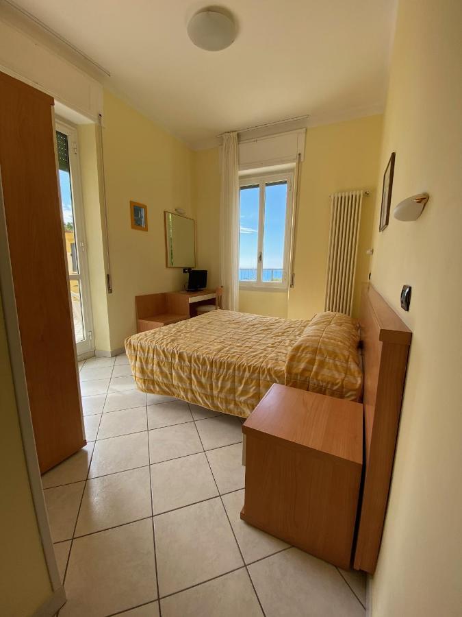 Hotel Rio Alassio Dış mekan fotoğraf